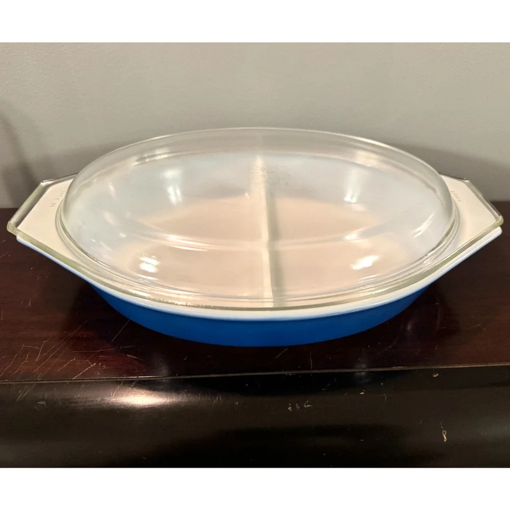 Pyrex Blue Oval Divided Casserole Dish 1.5 Qt With Clear Lid USA Vintage
